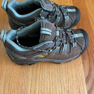 Keen Hiking Boots/Shoe